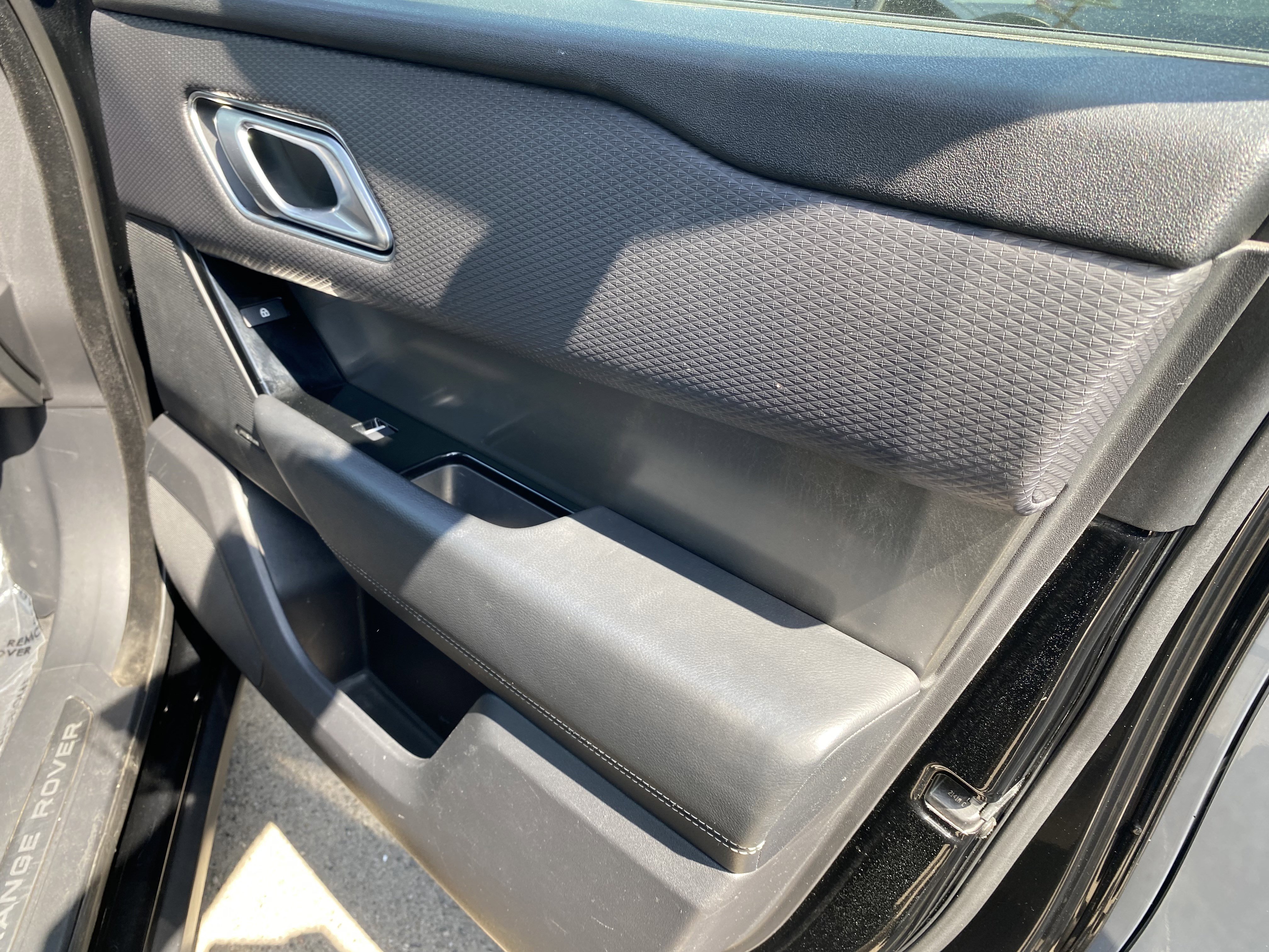 Used 2021 Land Rover Range Rover Velar S AWD/4WD image 20