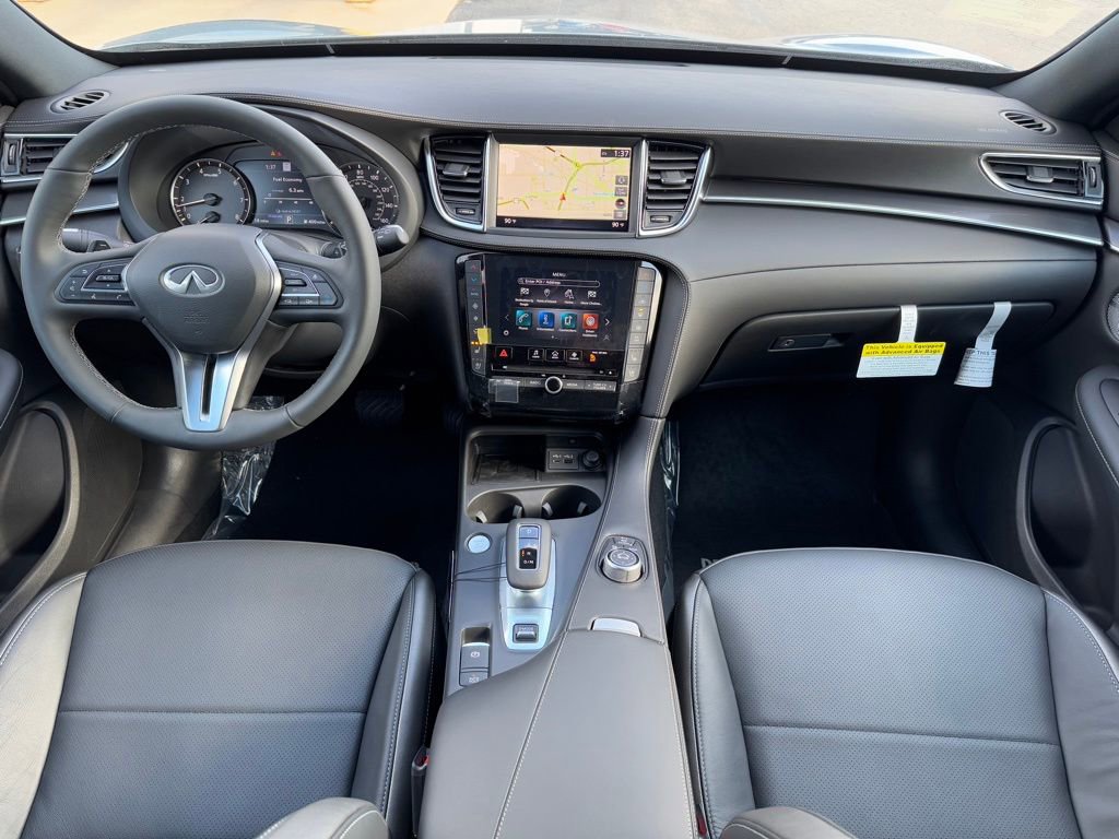 New 2025 INFINITI QX55 Essential image 9