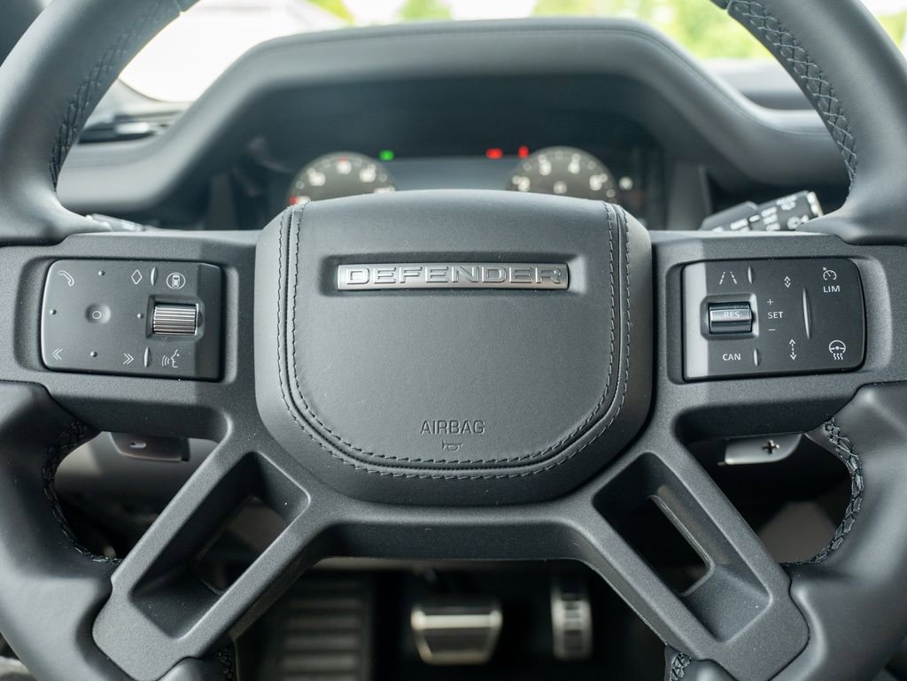 New 2026 Land Rover Defender 130 V8 AWD/4WD image 14