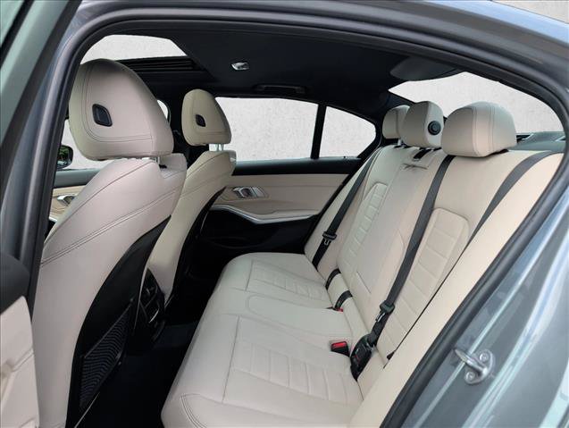 Used 2023 BMW 330i xDrive Sedan w/ Premium Package AWD/4WD image 17