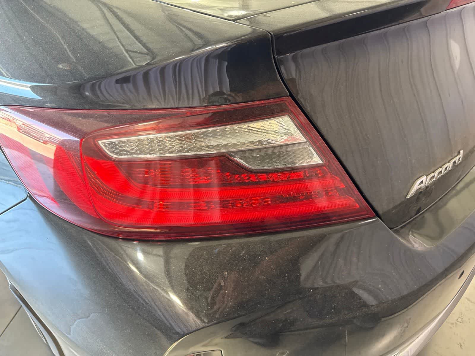 Used 2017 Honda Accord Touring image 13