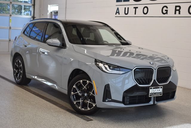Used 2025 BMW X3 xDrive30i AWD/4WD image 1