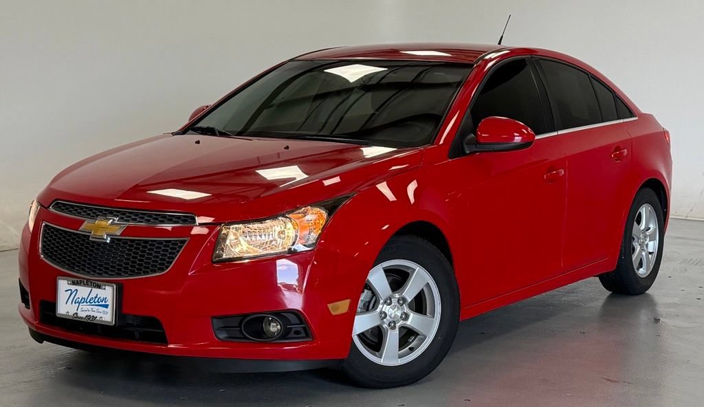 Used 2014 Chevrolet Cruze LT FWD image 1