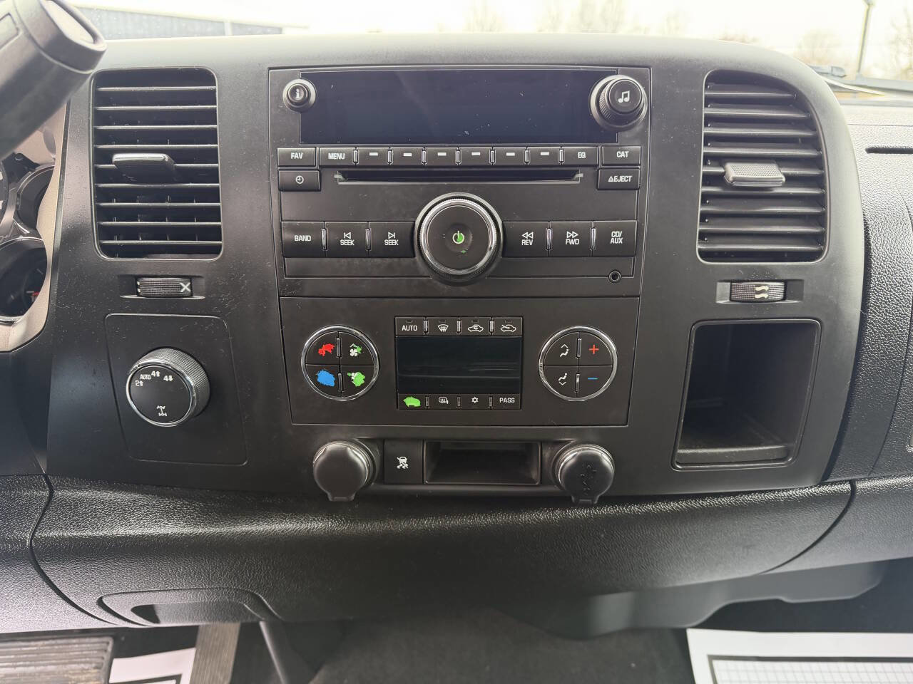 Used 2011 Chevrolet Silverado 1500 LT w/ All-Star Edition image 13