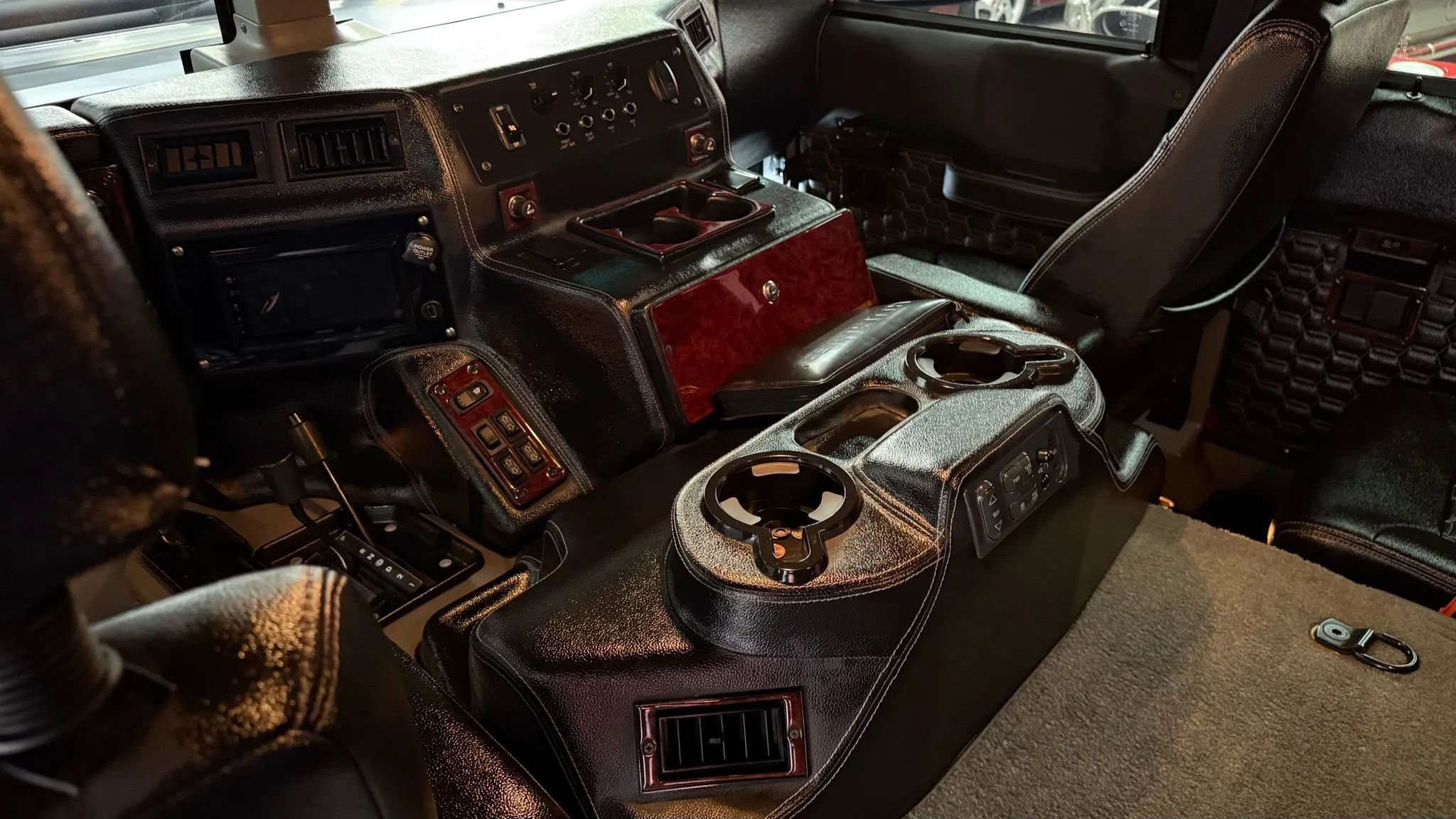 Used 2002 HUMMER H1 4-Door Wagon image 14