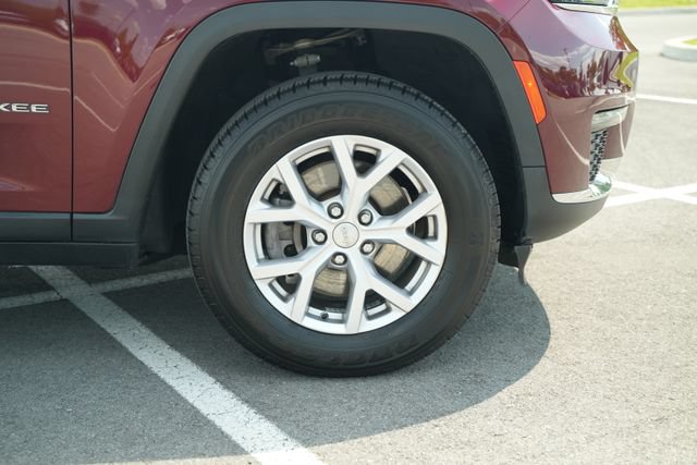 Used 2022 Jeep Grand Cherokee L Limited AWD/4WD image 48