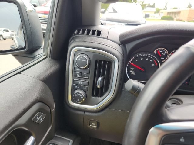 Used 2022 Chevrolet Silverado 1500 LT AWD/4WD image 25