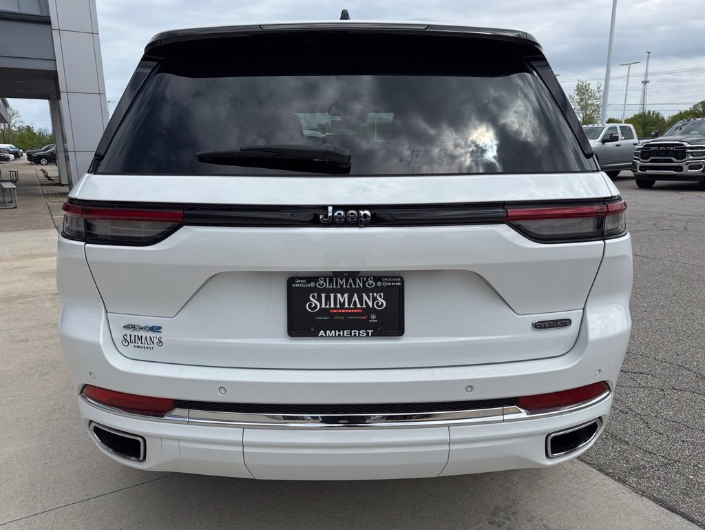 Used 2022 Jeep Grand Cherokee Overland AWD/4WD image 6