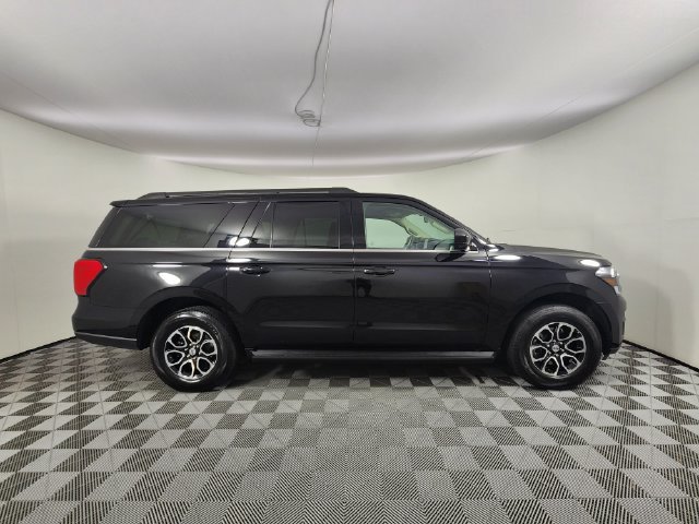 Used 2024 Ford Expedition Max XLT AWD/4WD image 6