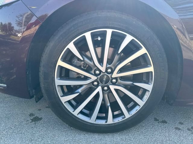 Used 2017 Lincoln Continental Select FWD image 11