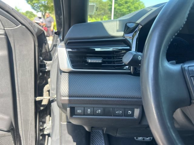 Used 2025 Toyota Camry SE FWD image 28