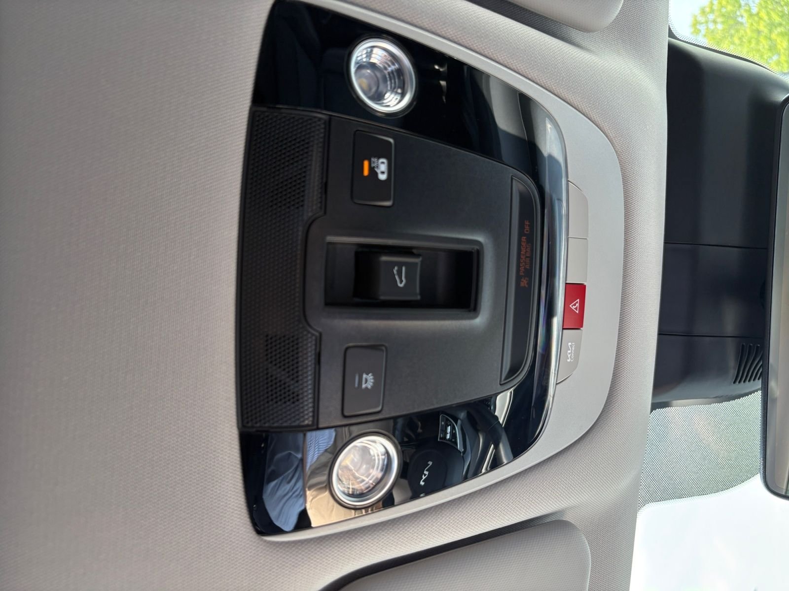 Used 2024 Kia Seltos SX w/ SX Sunroof Package AWD/4WD image 28