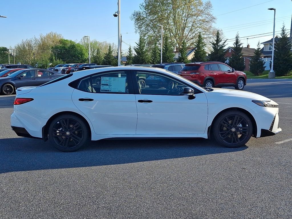 New 2026 Toyota Camry Hybrid FWD image 5