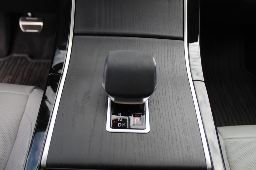 Used 2024 Land Rover Range Rover Velar Dynamic SE image 15