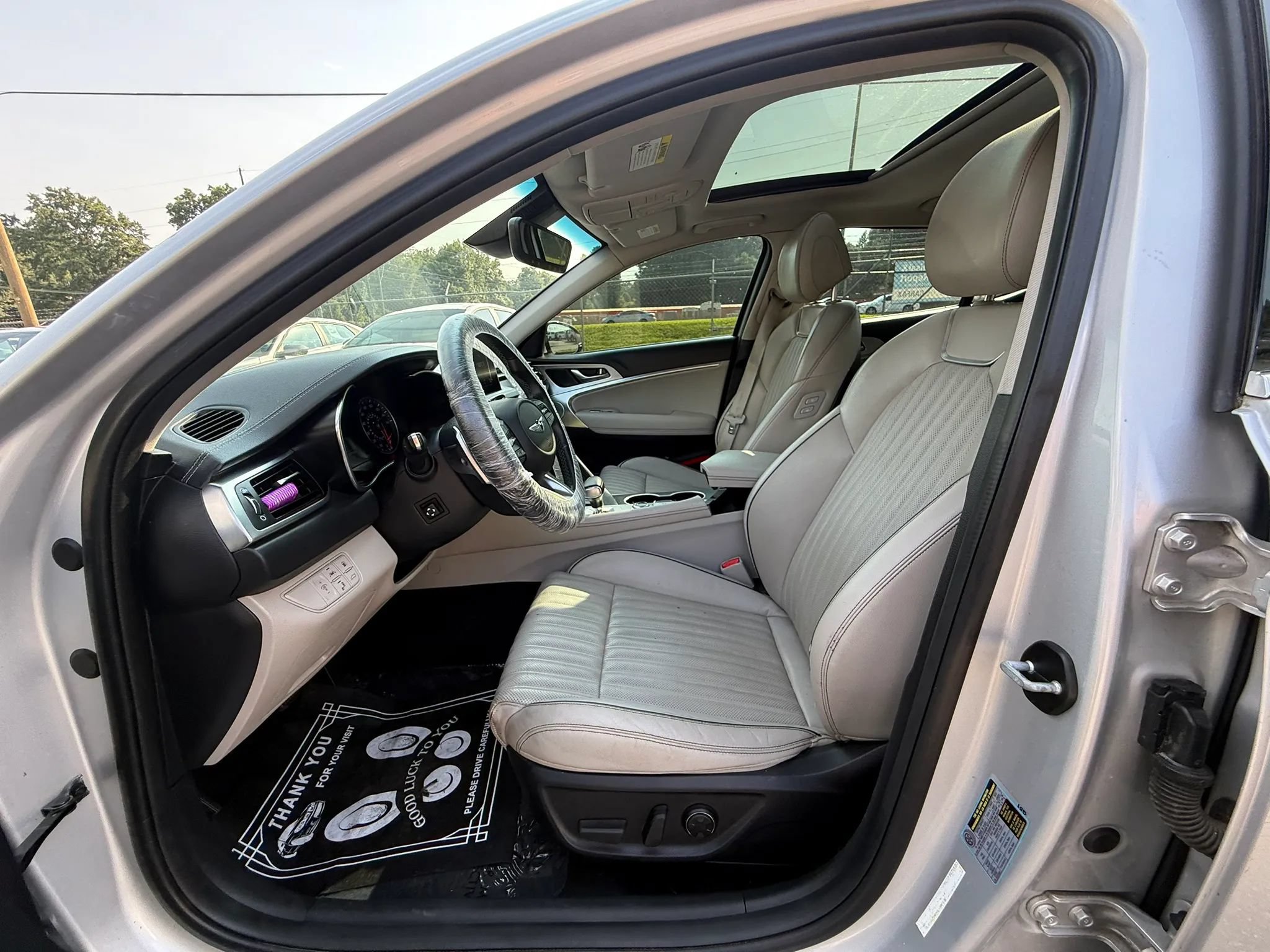Used 2019 Genesis G70 2.0T Advanced w/ Elite Package RWD image 7