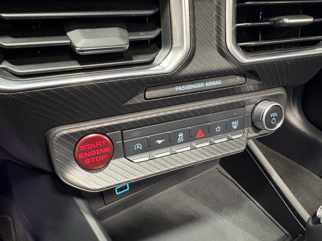 Certified 2025 Ford Mustang Premium image 19