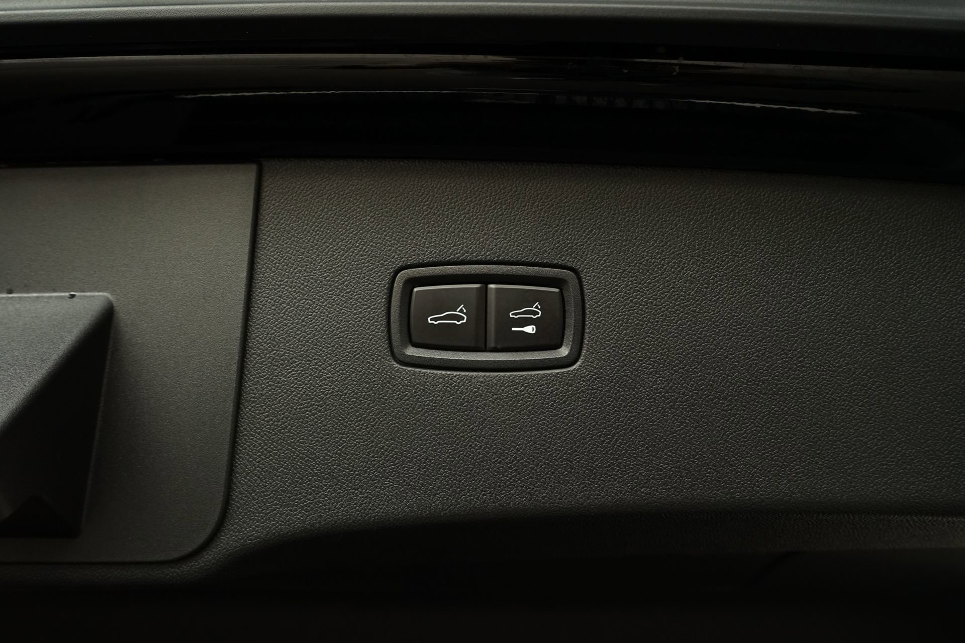 Used 2024 Porsche Cayenne S image 34