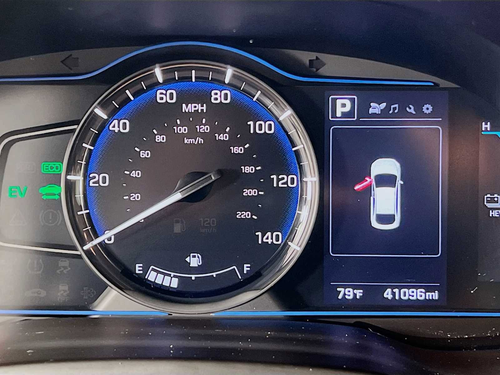 Used 2019 Hyundai Ioniq Plug-In Hybrid FWD image 12