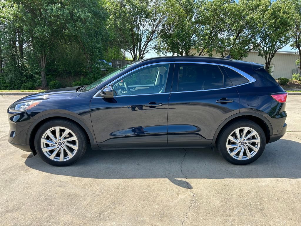 Used 2021 Ford Escape Titanium w/ Titanium Elite Package image 2