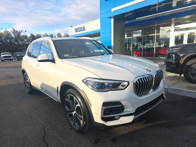 Used 2023 BMW X5 xDrive40i w/ Executive Package image 1