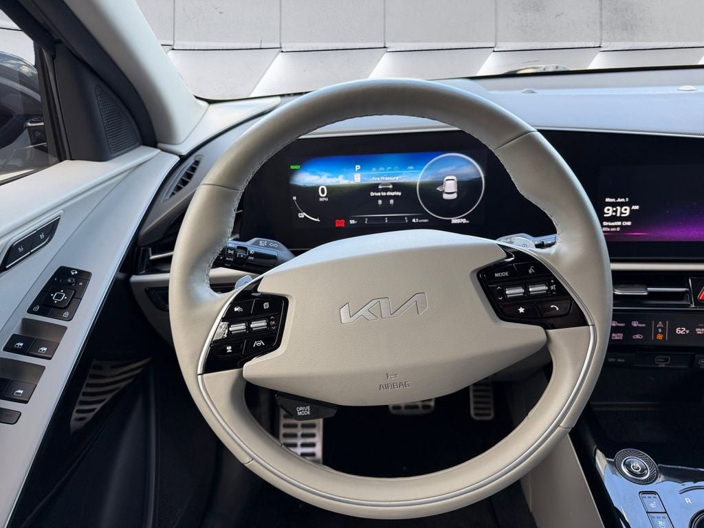 Used 2023 Kia Niro Wave w/ Wave Preserve Package FWD image 13