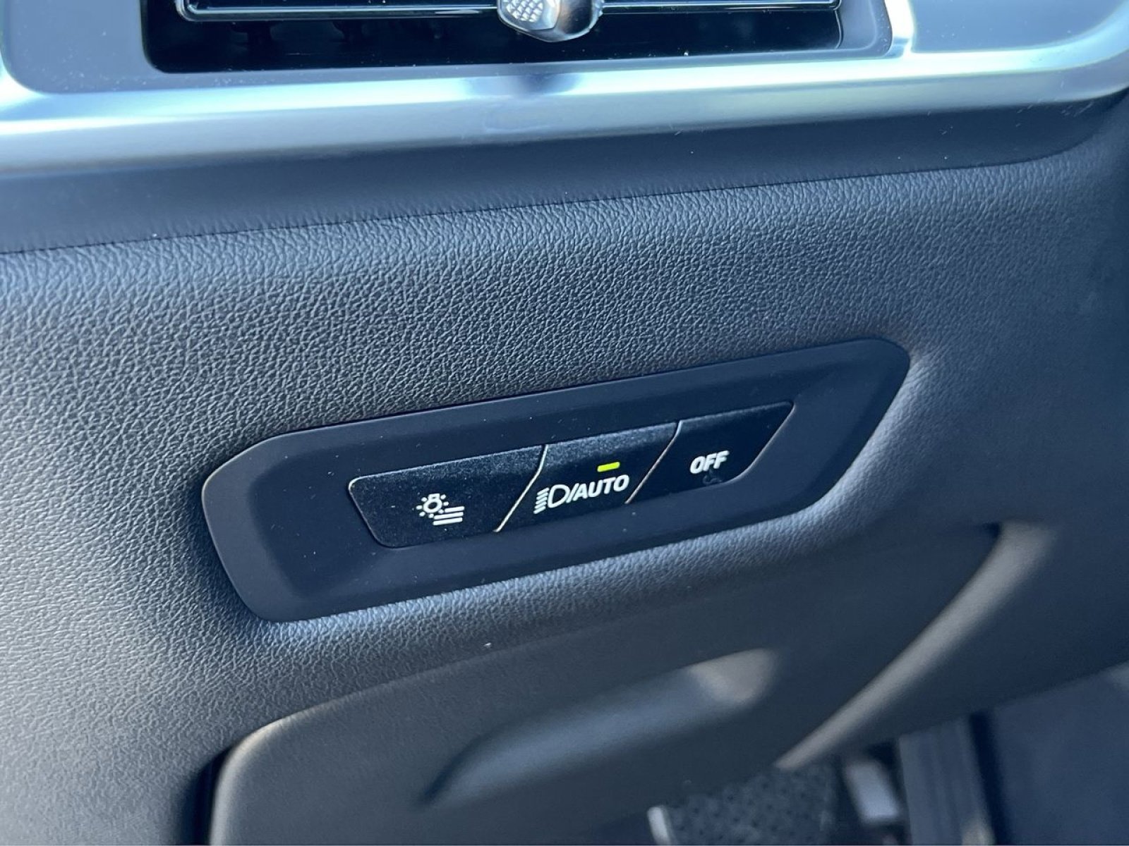 New 2026 BMW X5 xDrive40i w/ Premium Package image 31