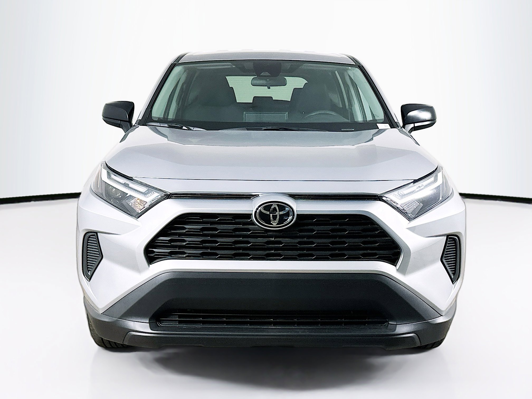 Used 2025 Toyota RAV4 LE image 2