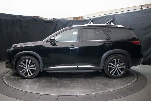 Used 2023 Nissan Pathfinder Platinum w/ Lighting Package (N93) image 9