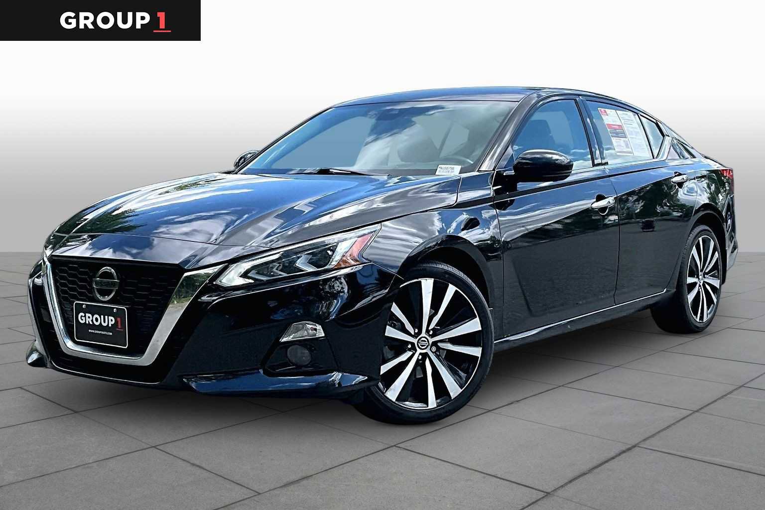 Used 2021 Nissan Altima 2.5 Platinum AWD/4WD image 1