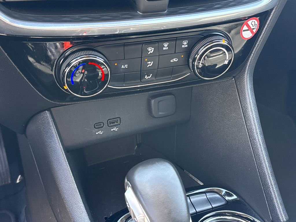 Used 2024 Buick Encore GX Sport Touring image 33