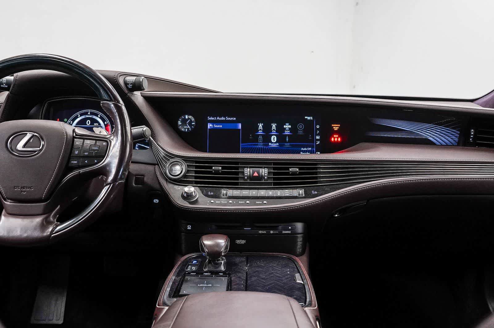 Used 2020 Lexus LS 500 w/ Interior Upgrade Package RWD image 13