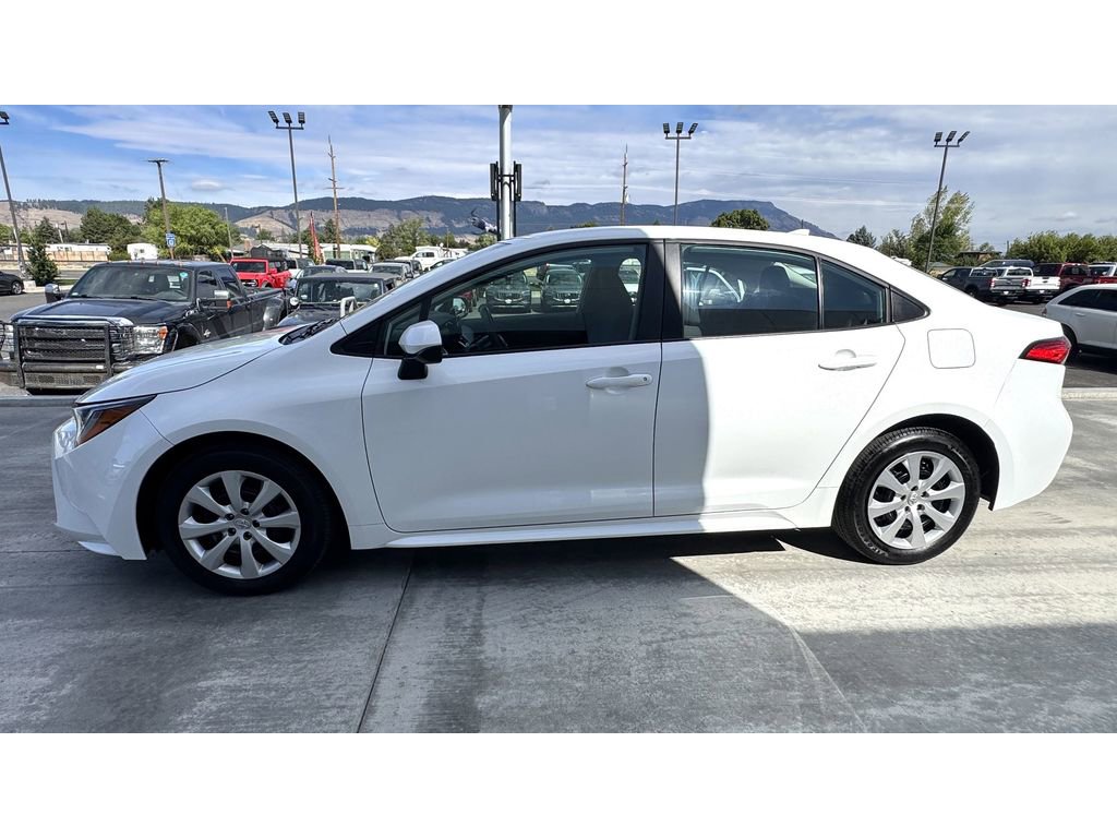 Used 2024 Toyota Corolla LE image 4