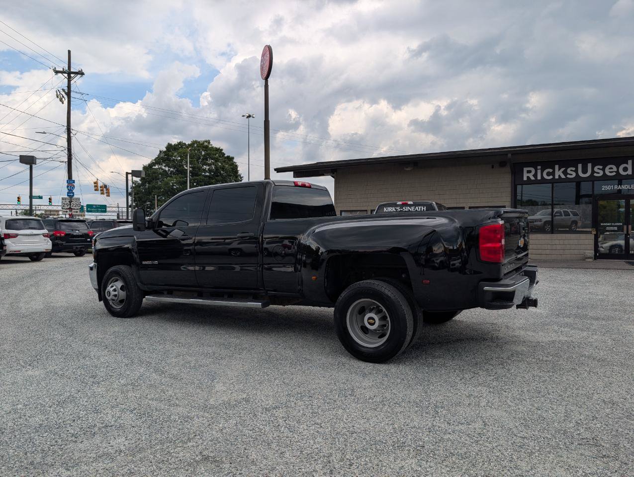 Used 2018 Chevrolet Silverado 3500 W/T RWD image 7