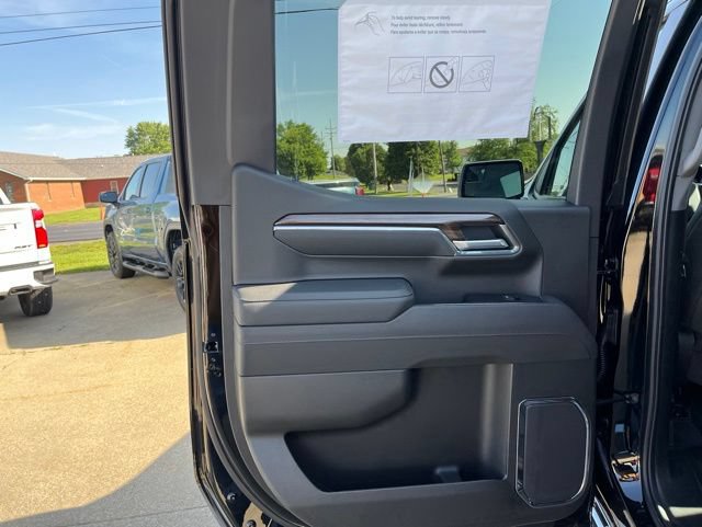 New 2026 Chevrolet Silverado 1500 LT w/ Leather Package AWD/4WD image 23