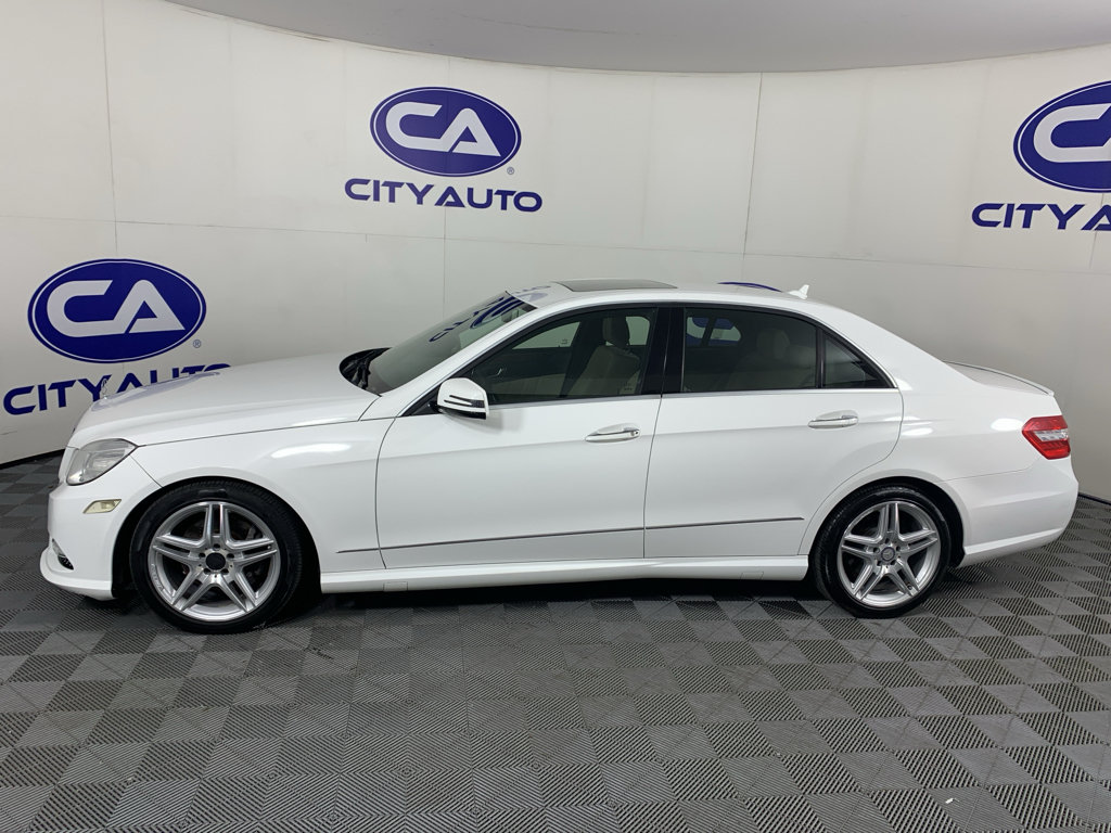 Used 2013 Mercedes-Benz E 350 4MATIC Sedan image 6