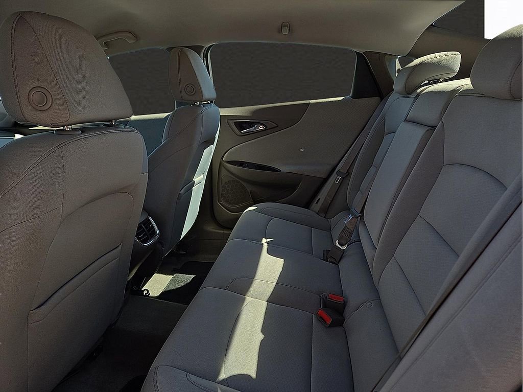 Used 2022 Chevrolet Malibu LT image 9