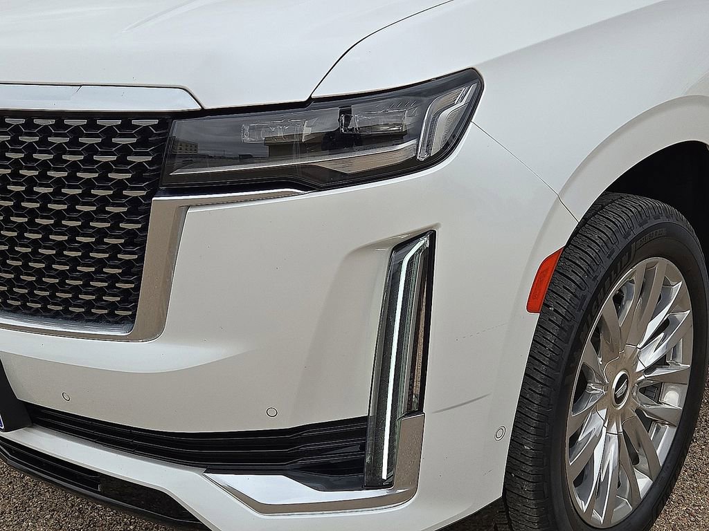 Used 2021 Cadillac Escalade Premium Luxury image 10