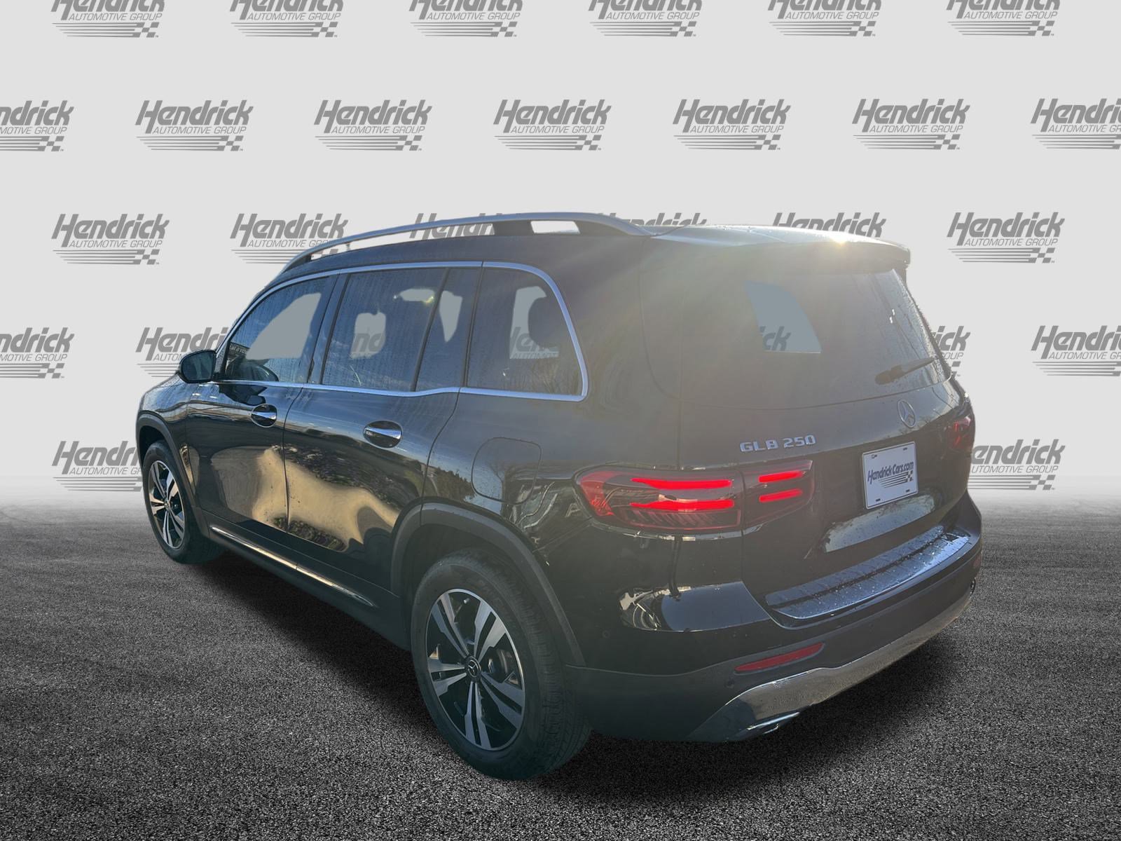 Certified 2025 Mercedes-Benz GLB 250 4MATIC image 8