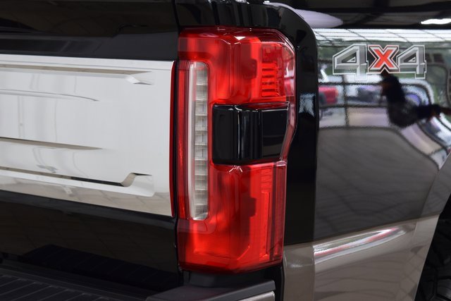 Used 2023 Ford F250 King Ranch image 17