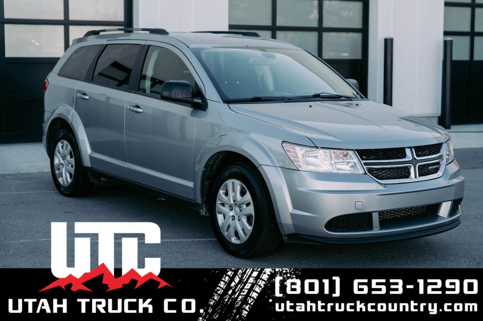 Used 2019 Dodge Journey SE
