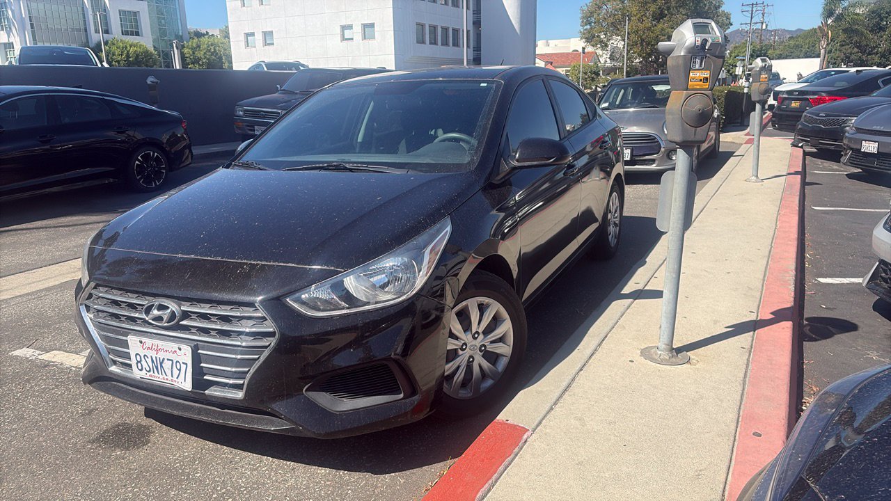 Used 2019 Hyundai Accent SE FWD image 1