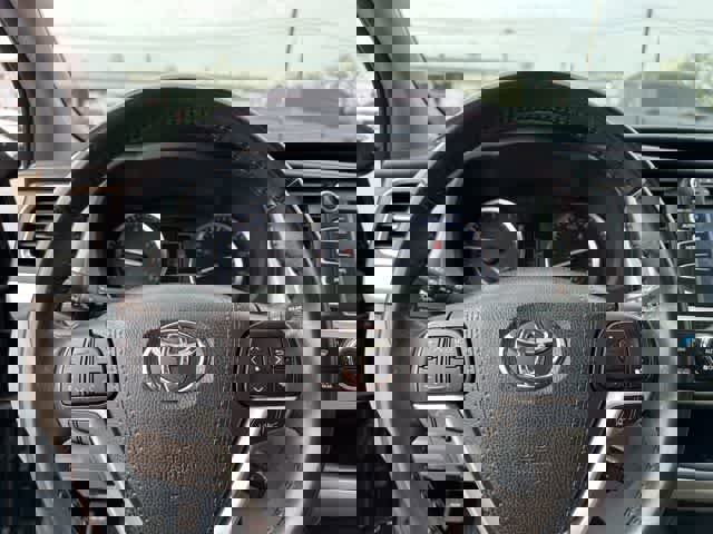 Used 2018 Toyota Highlander XLE image 10