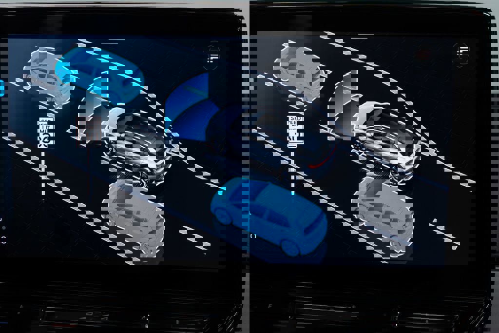 Used 2023 Volkswagen ID.4 Pro S Plus image 23