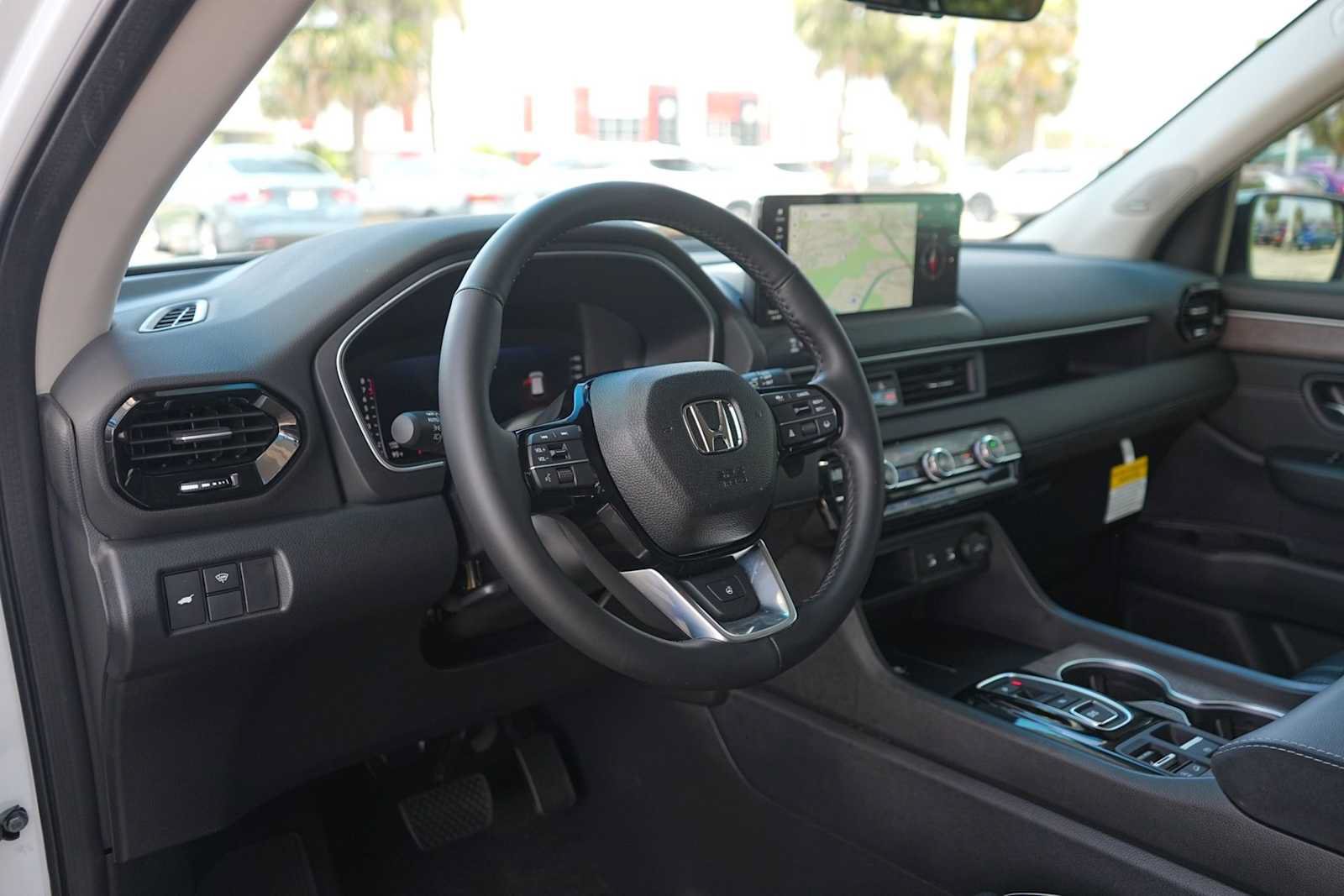 Used 2026 Honda Pilot Elite image 2