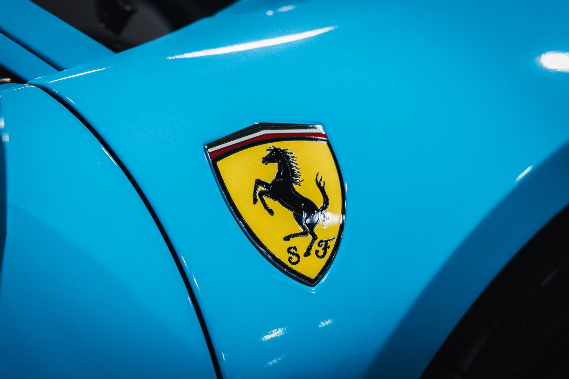 Used 2017 Ferrari 488 GTB image 3