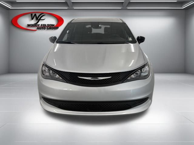 New 2026 Chrysler Voyager LX image 2