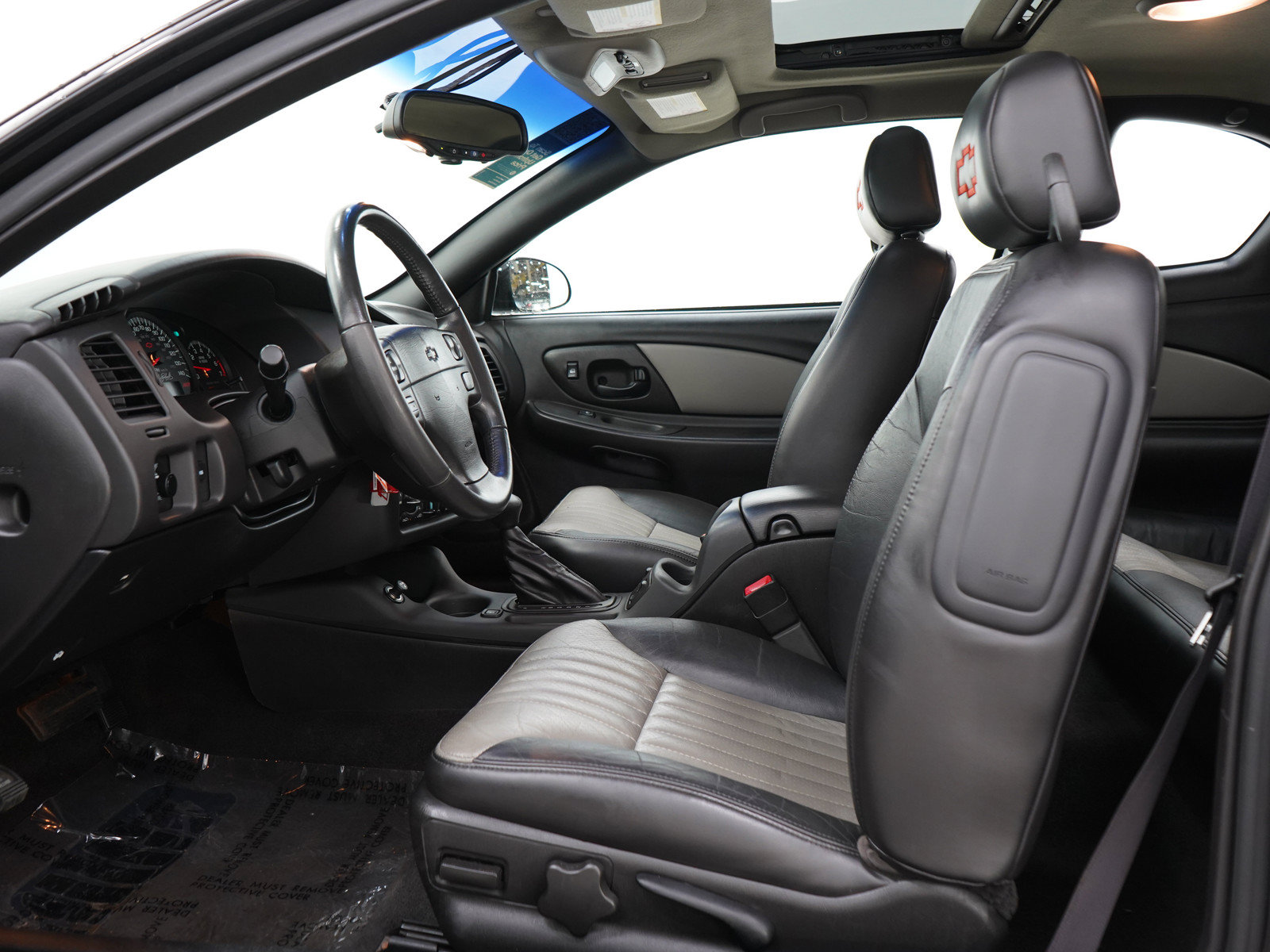 Used 2002 Chevrolet Monte Carlo SS w/ Preferred Equipment Group FWD image 15