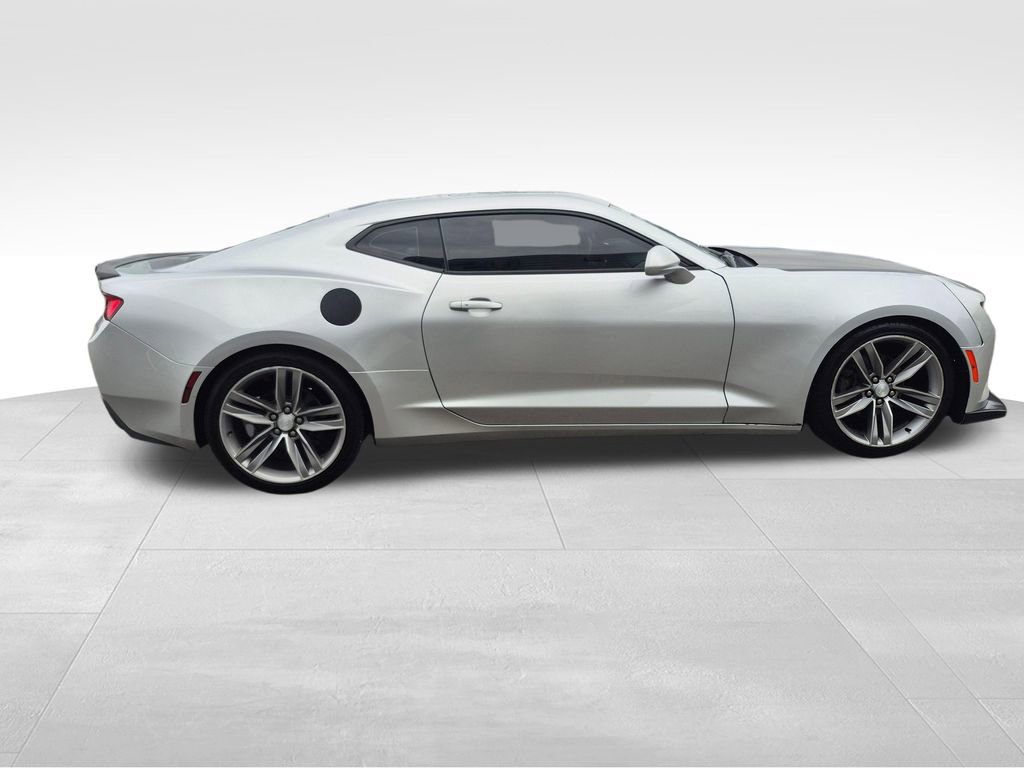 Used 2018 Chevrolet Camaro LT w/ RS Package RWD image 10