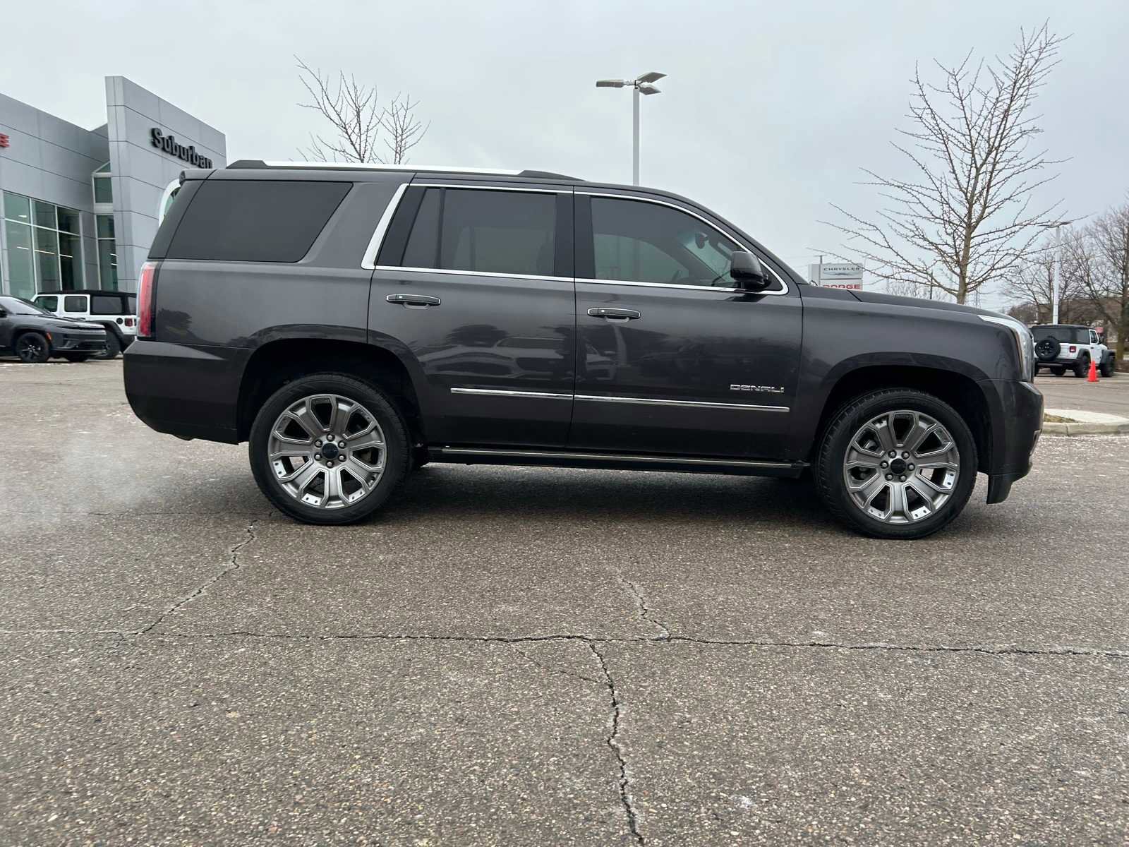 Used 2018 GMC Yukon Denali w/ Open Road Package image 15