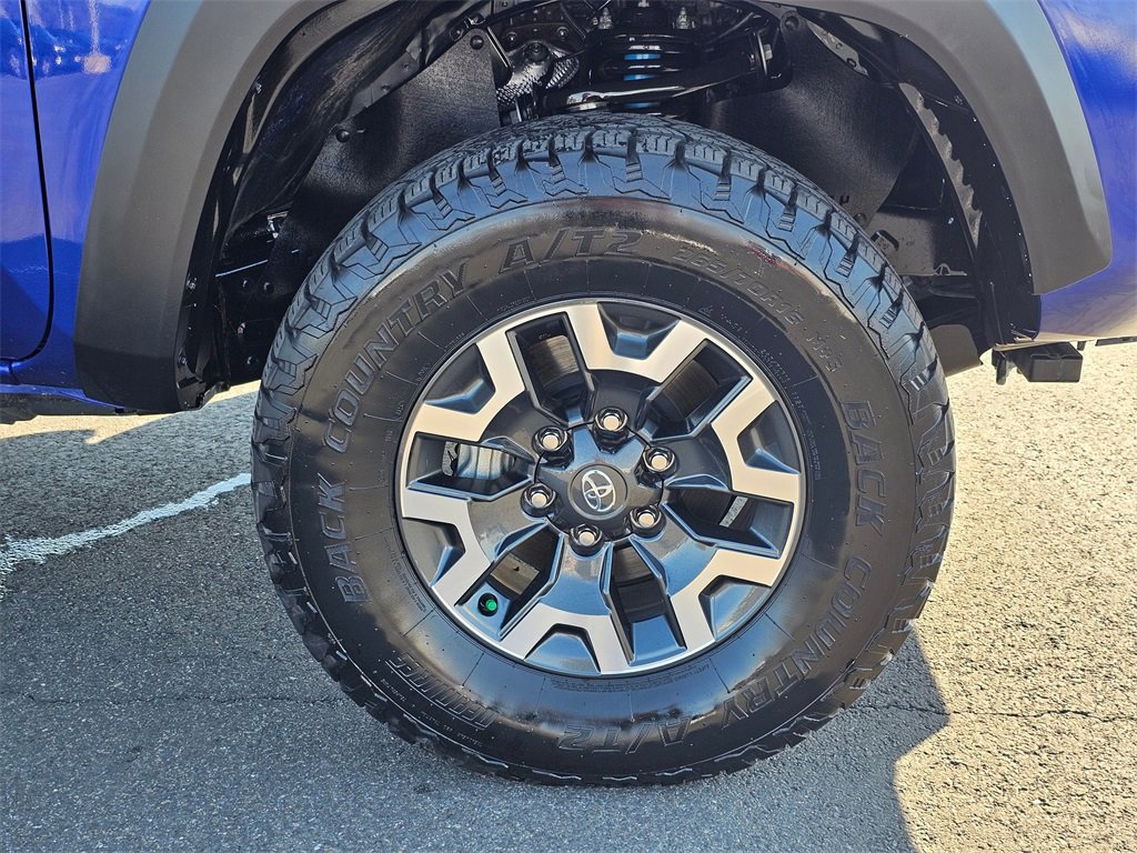 Used 2023 Toyota Tacoma TRD Off-Road image 9